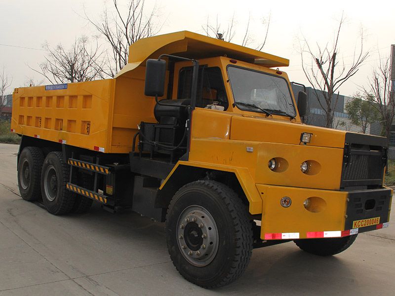 25吨矿用湿式制动运输车